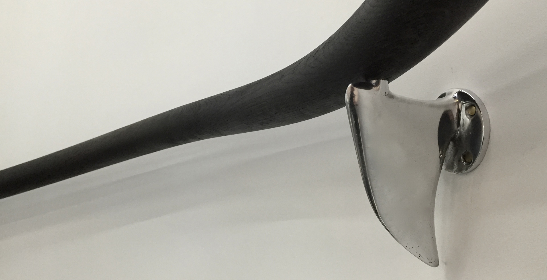 fin-feature Fin Handrail Bracket