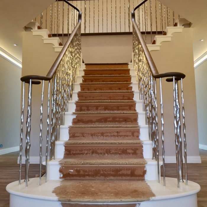henley3-700x700 Balustrades Portfolio