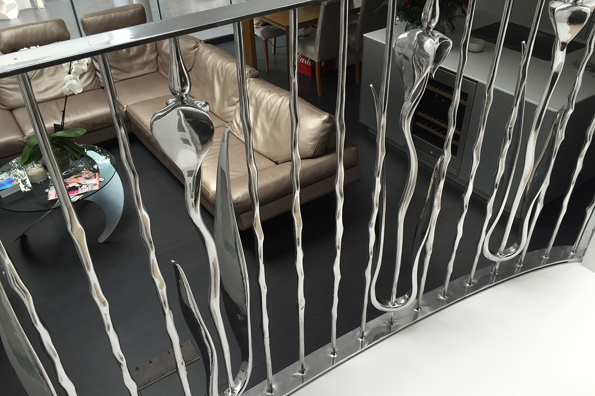 juliette-balcony-rose-f Highgate - Tulip Balustrade